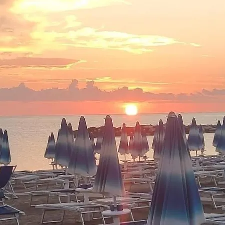 A Tra Centro E Mare-vicino Ospedale - Oleandro *