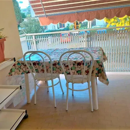 Vacanze A Tra Centro E Mare-vicino Ospedale - Oleandro Apartment Fano (Pesaro and Urbino)