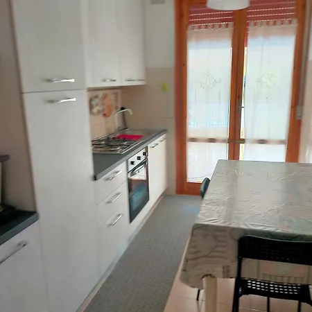 Apartment A Tra Centro E Mare-vicino Ospedale - Oleandro Fano