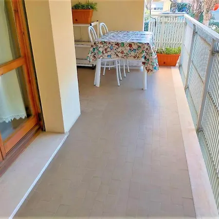 A Tra Centro E Mare-vicino Ospedale - Oleandro Apartment Fano