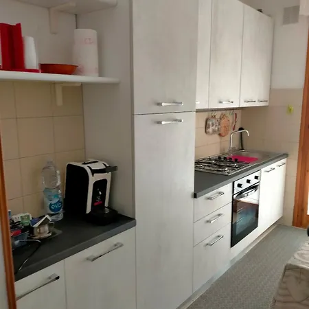 Vacanze A Tra Centro E Mare-vicino Ospedale - Oleandro Apartment *